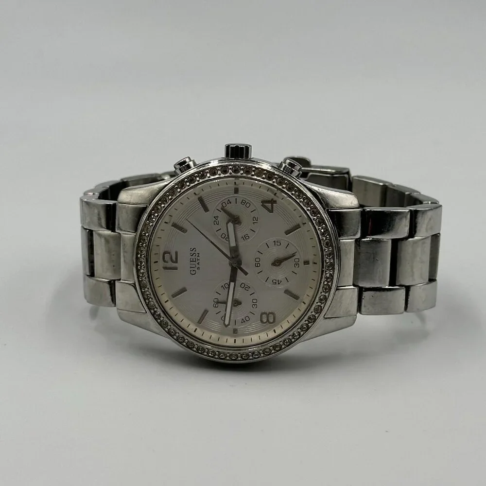 Guess Steel Watch Women Silver Tone Chronograph Crystal Bezel New Battery 7